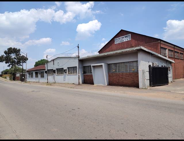 1,500M² WAREHOUSE TO LET IN DRIEHOEK